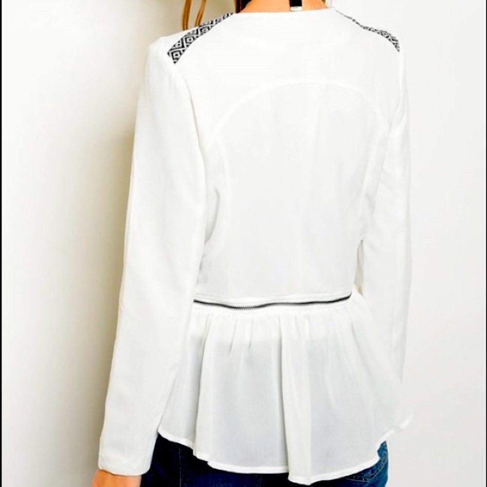 💥HP x 3💥 WHITE & BLACK MOTO JACKET! - Picture 3 of 3